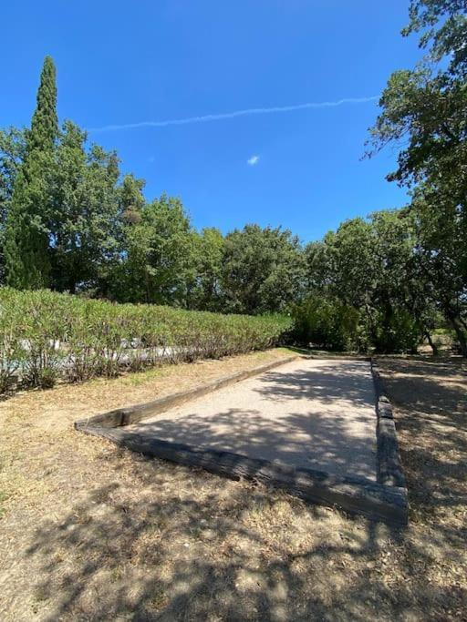 Villa Provencale Familiale Avec Piscine Гримо Экстерьер фото