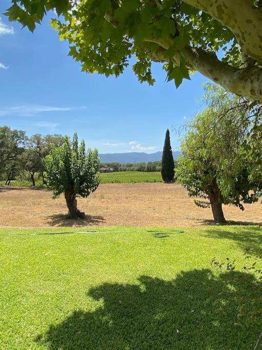 Villa Provencale Familiale Avec Piscine Гримо Экстерьер фото